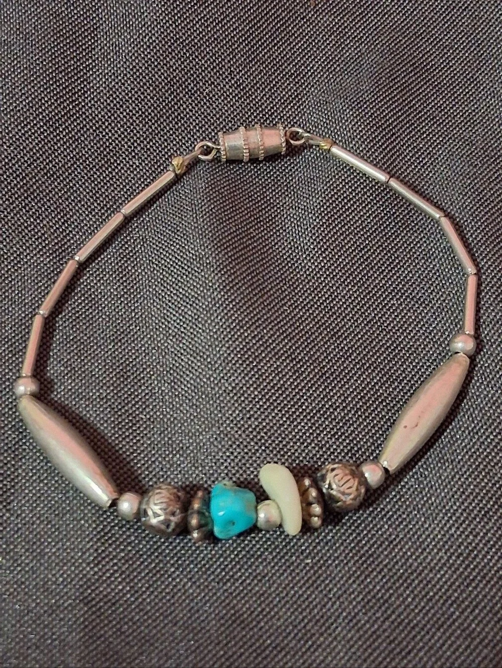 vintage Southwestern-style liquid silver and turquoise beaded bracelet